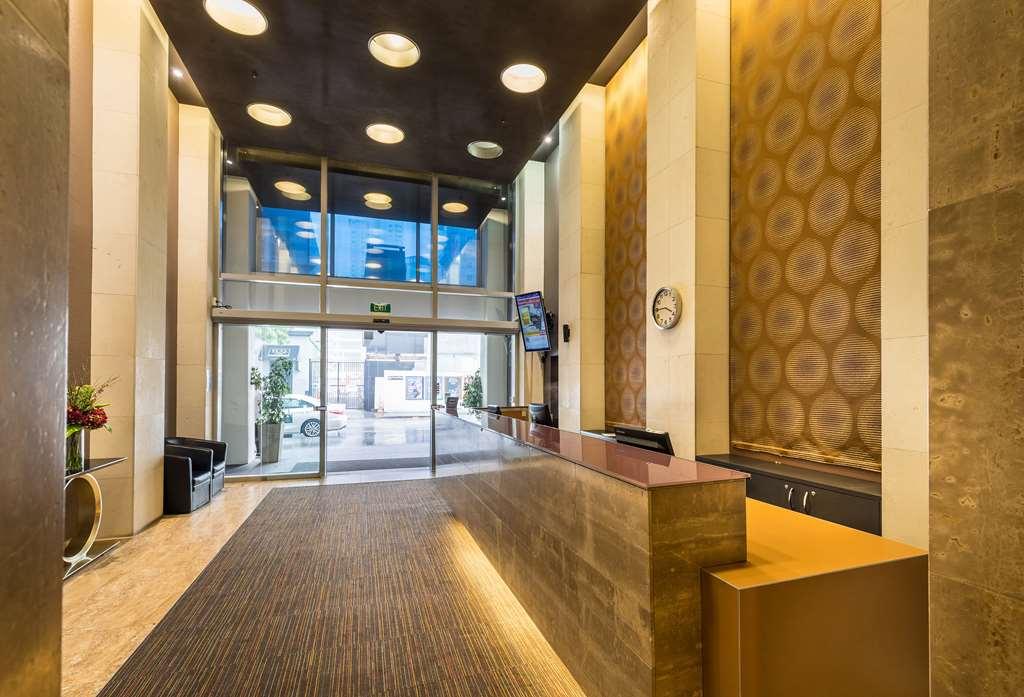 Auckland Harbour Suites Dalaman gambar